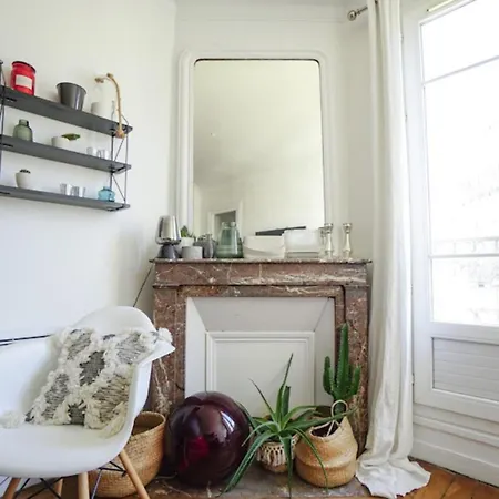 Апартаменты Magnificent Appt With Balcon-montmartre Париж