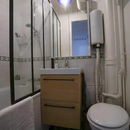 Апартаменты Magnificent Appt With Balcon-montmartre Париж